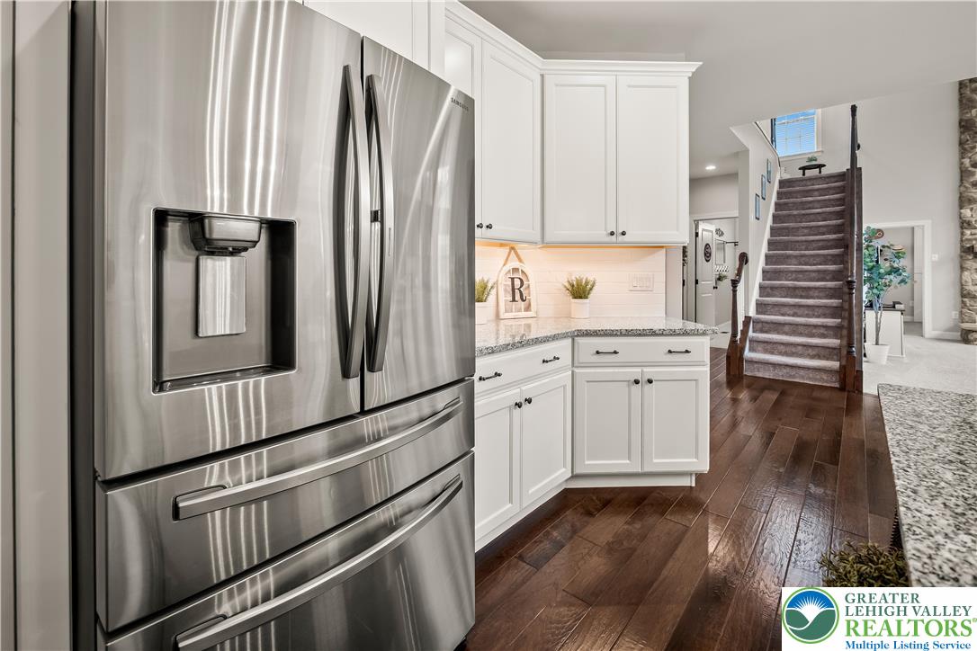 6215 Fox Glove Lane