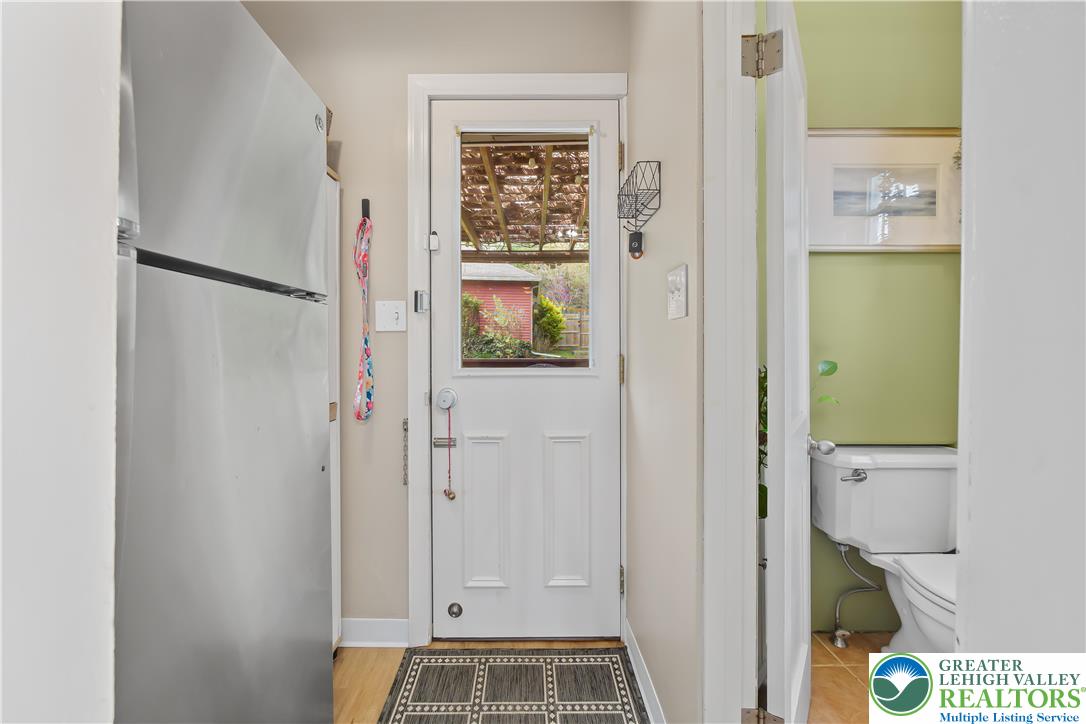 1133 North New Street