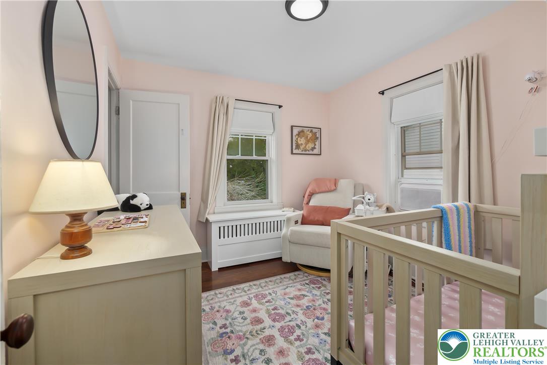 1133 North New Street