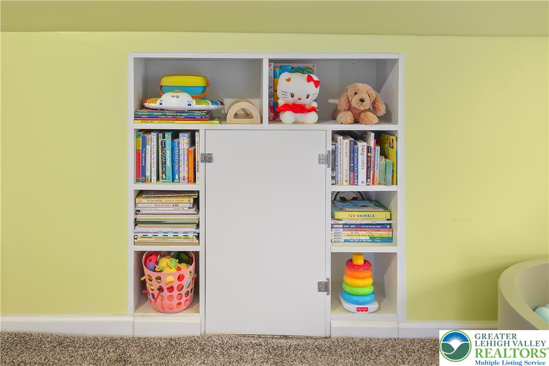 1133 North New Street