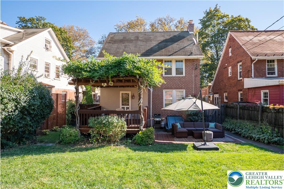 1133 North New Street