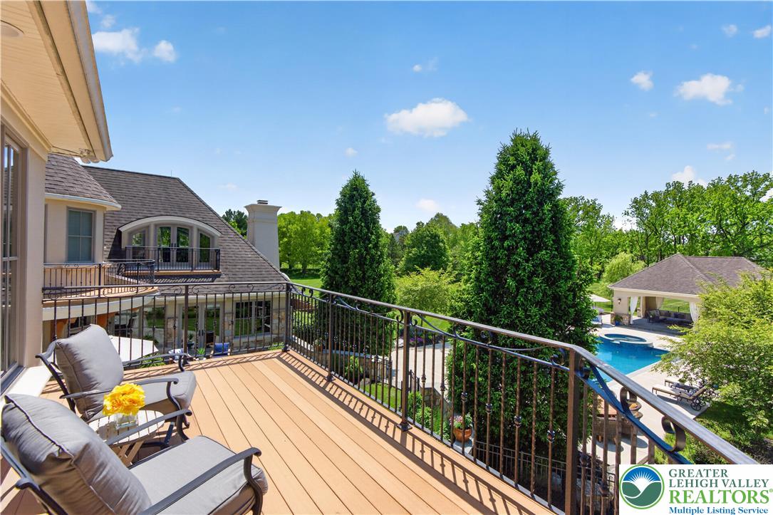 1731 Red Hawk Way