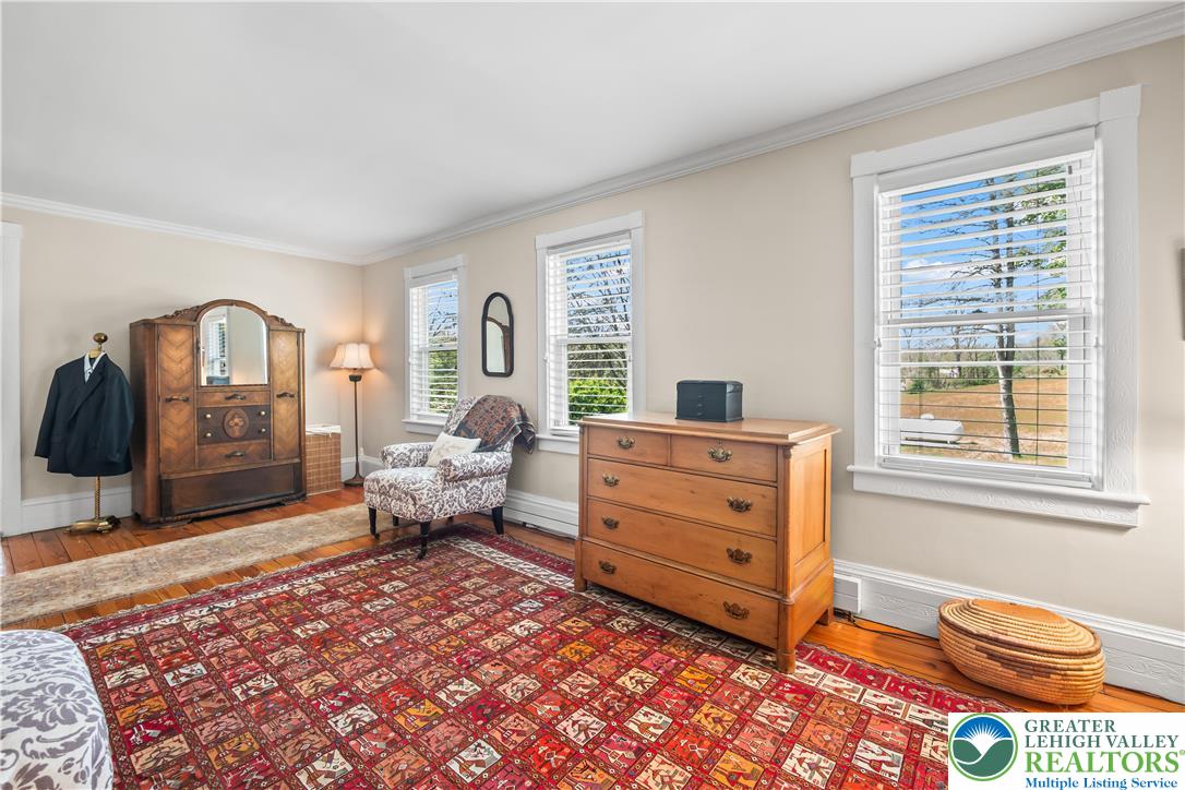 1072 Five Points Richmond Road