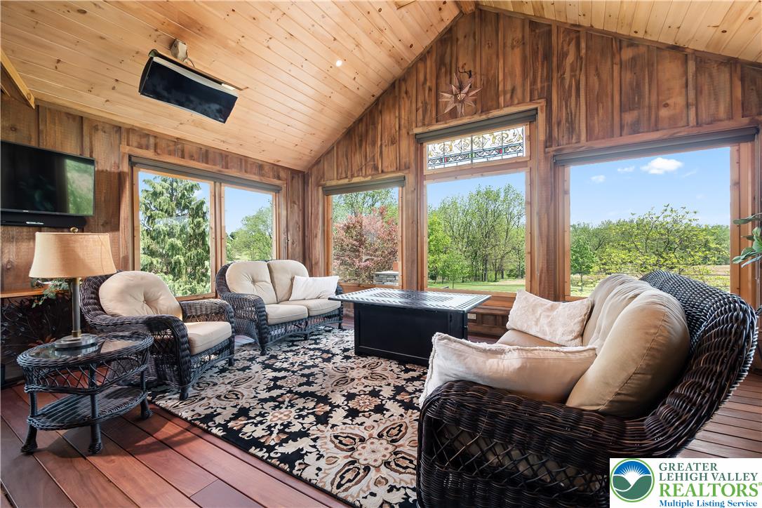 5136 Old Carriage Road