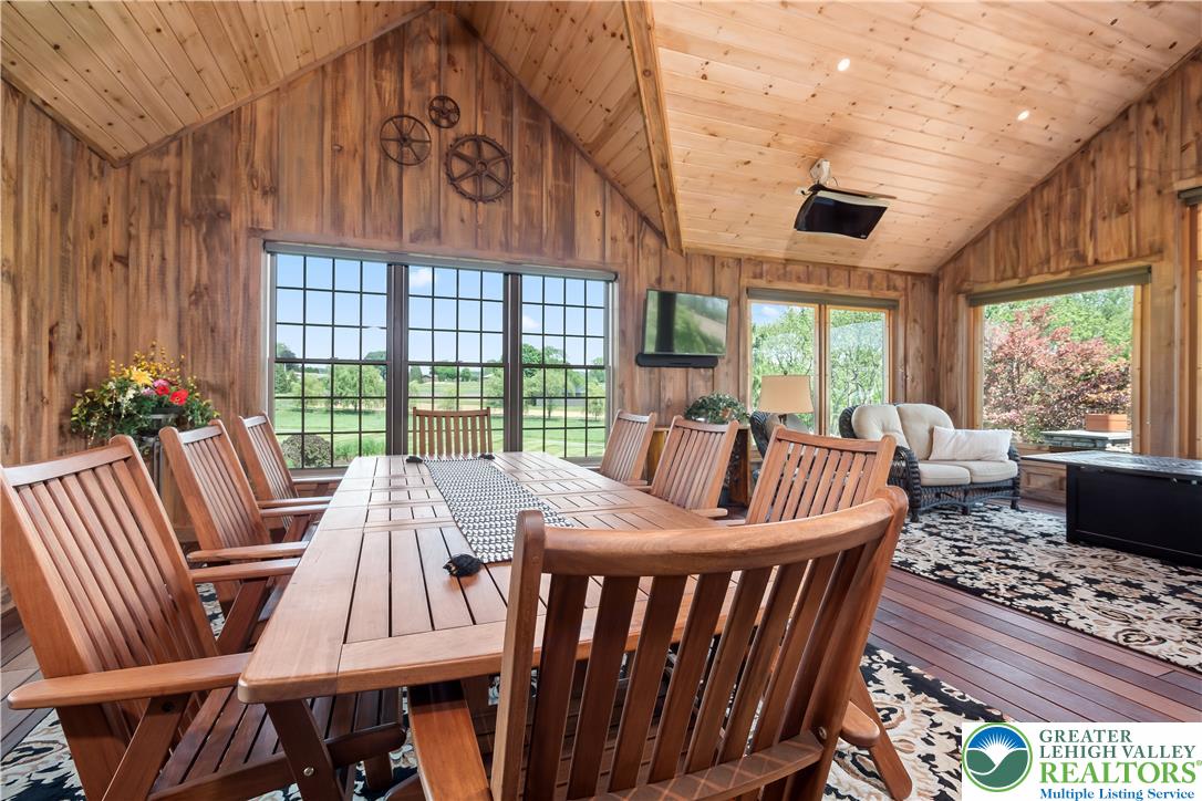 5136 Old Carriage Road