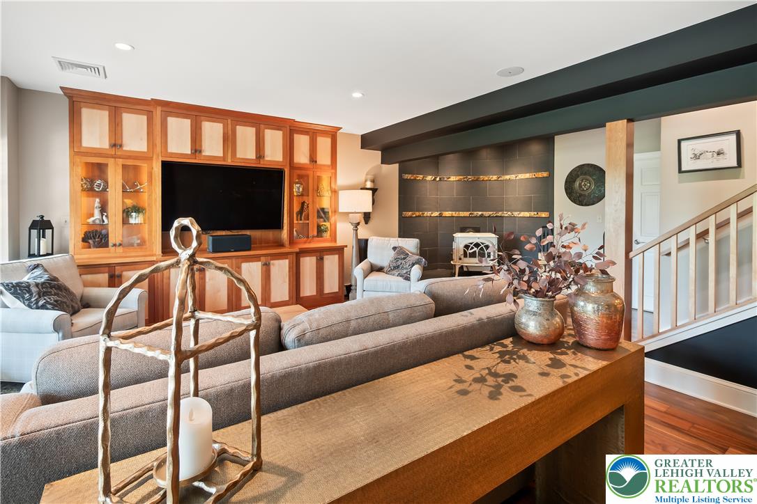 5136 Old Carriage Road