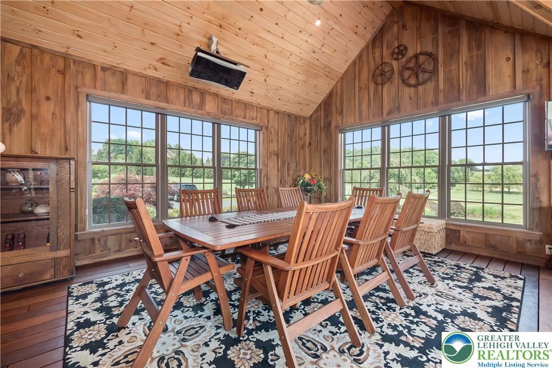 5136 Old Carriage Road
