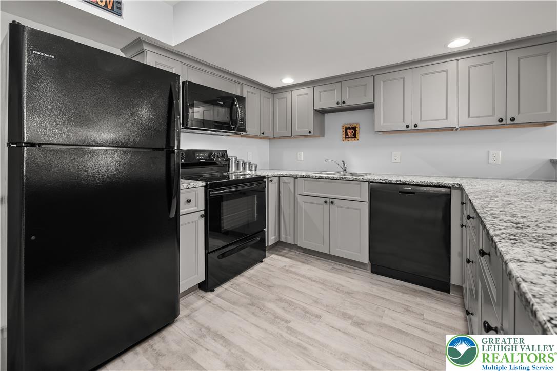 2912 Silver Creek Circle