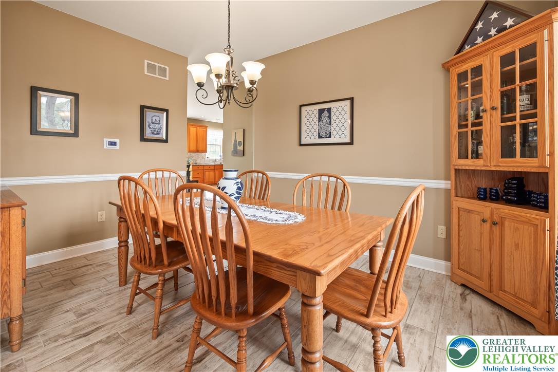2912 Silver Creek Circle