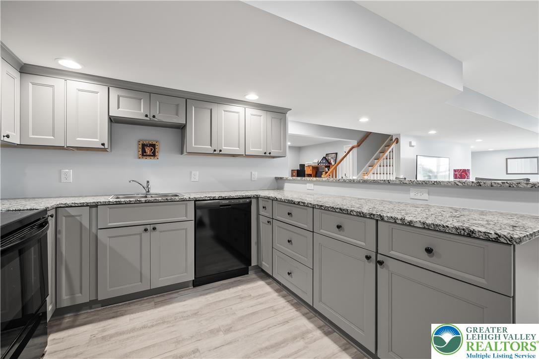 2912 Silver Creek Circle