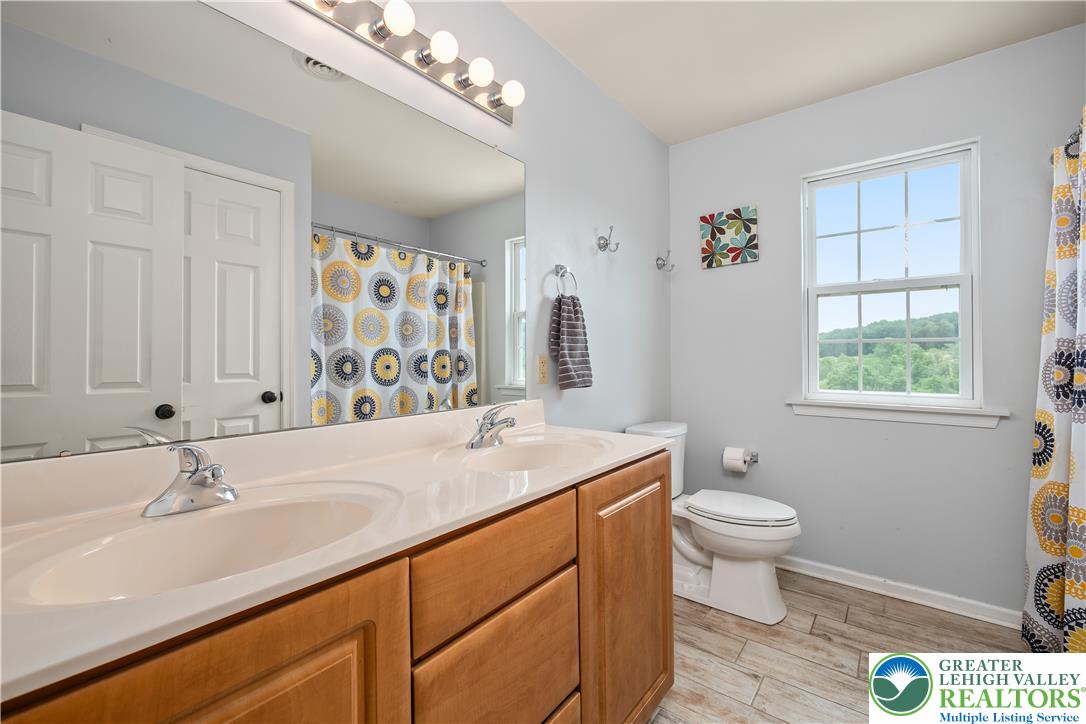 2912 Silver Creek Circle