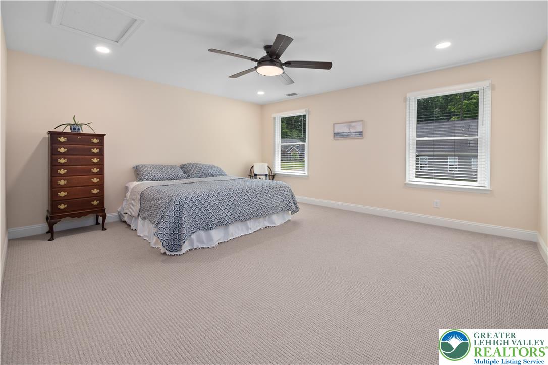 7733 Valor Drive