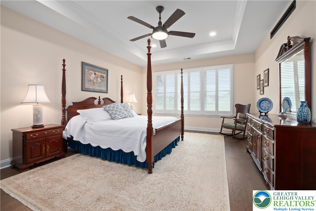 7733 Valor Drive