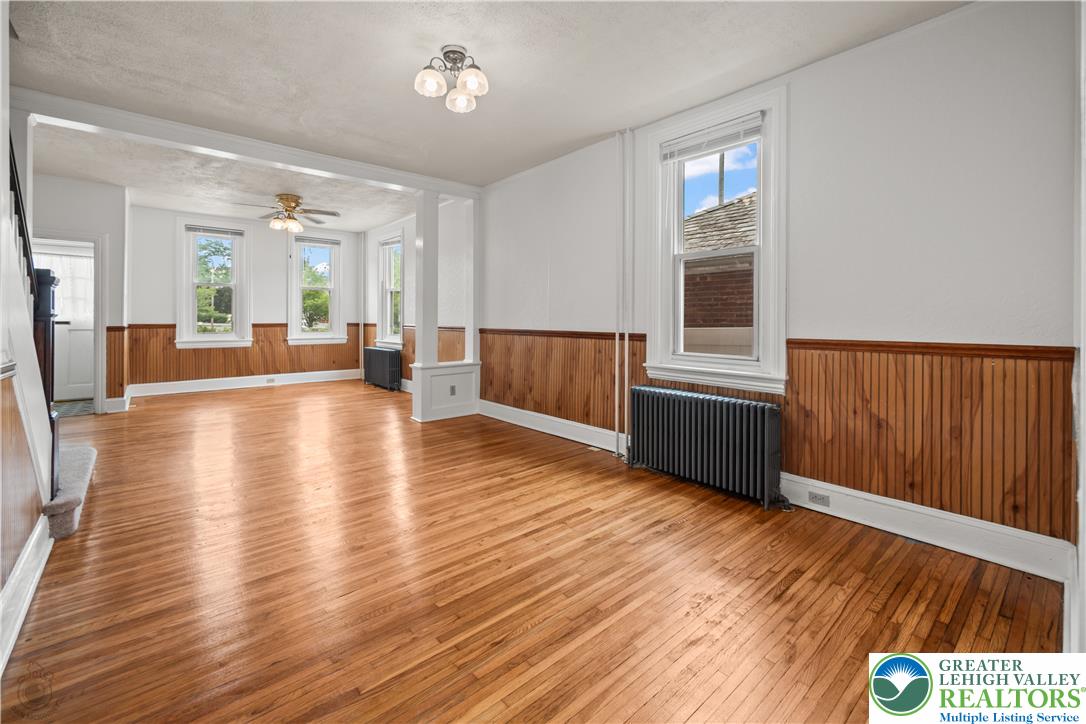 111 E Garrison Street