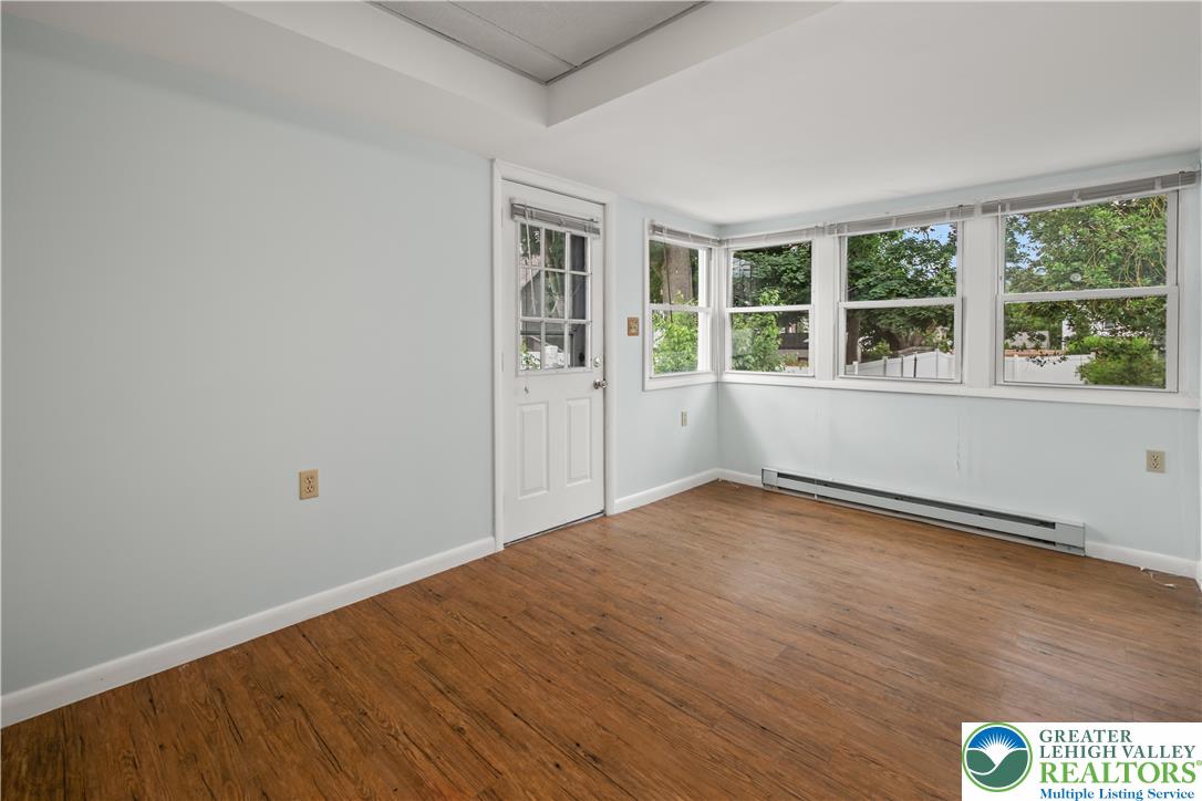 111 E Garrison Street
