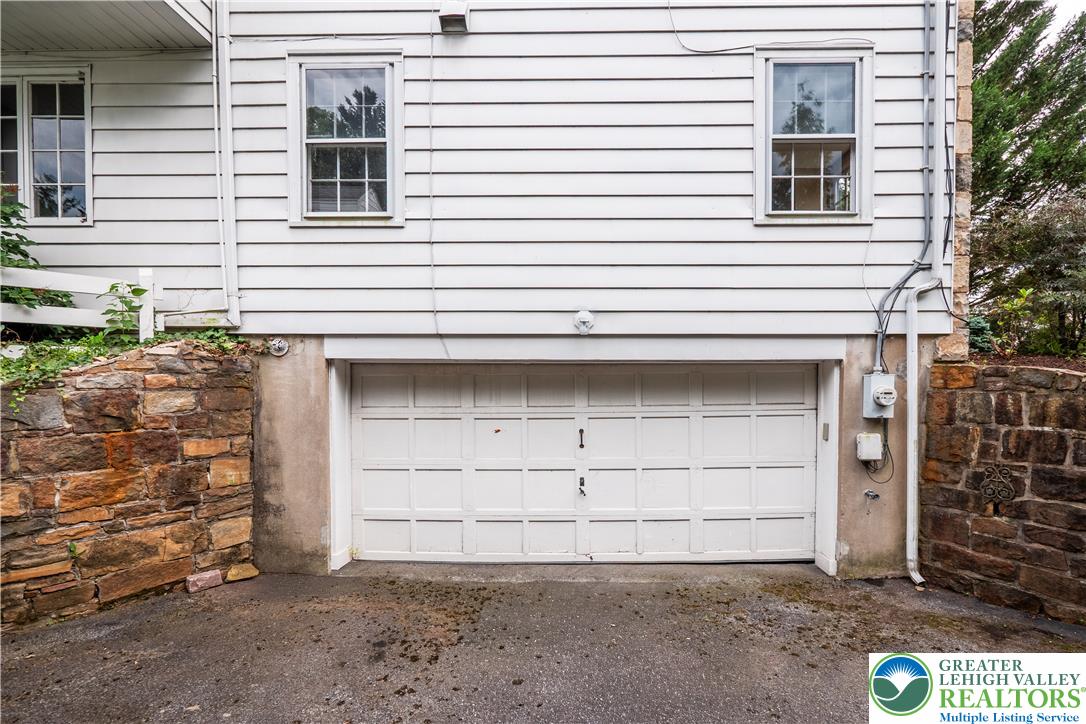 1020 Highland Avenue
