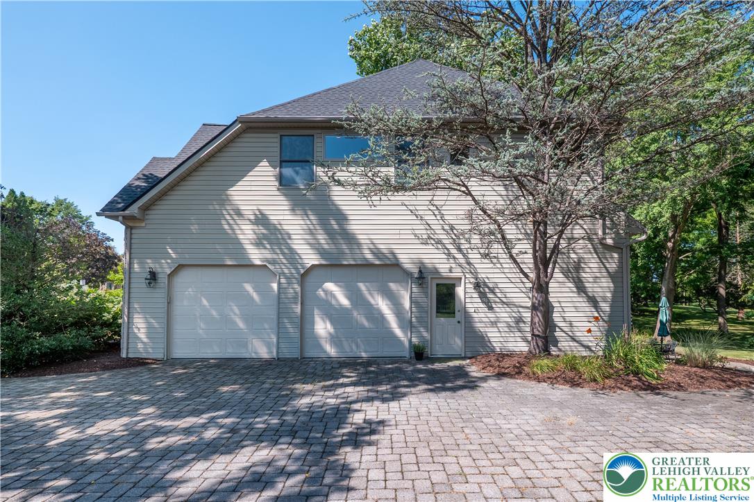 4807 Leeds Court