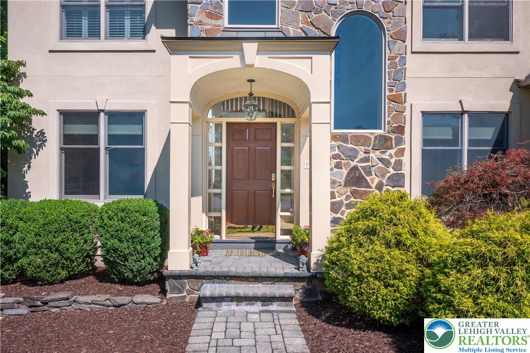 4807 Leeds Court