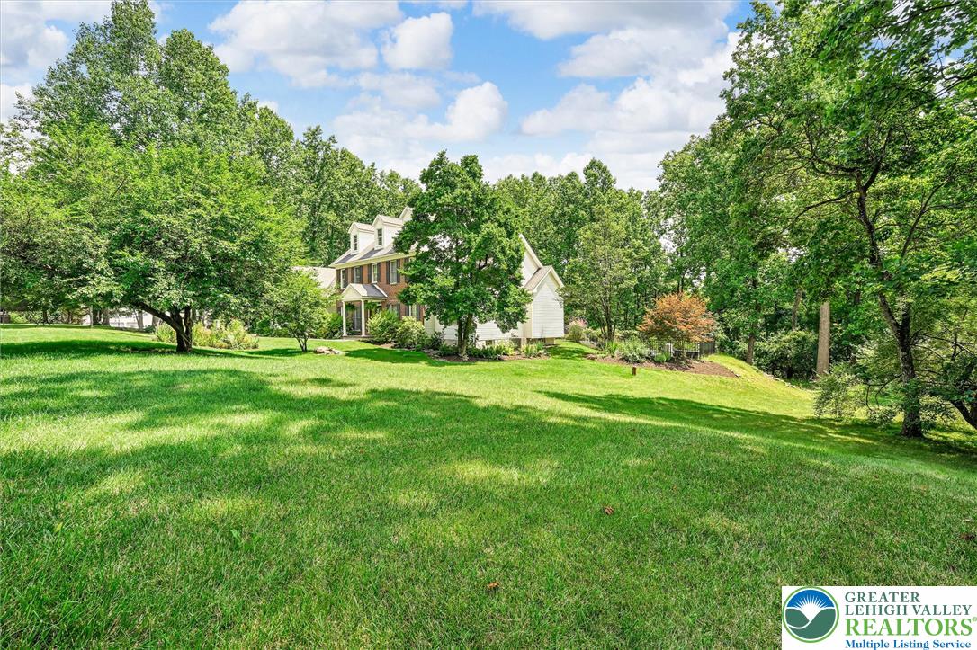 2475 Woodland Hills Court