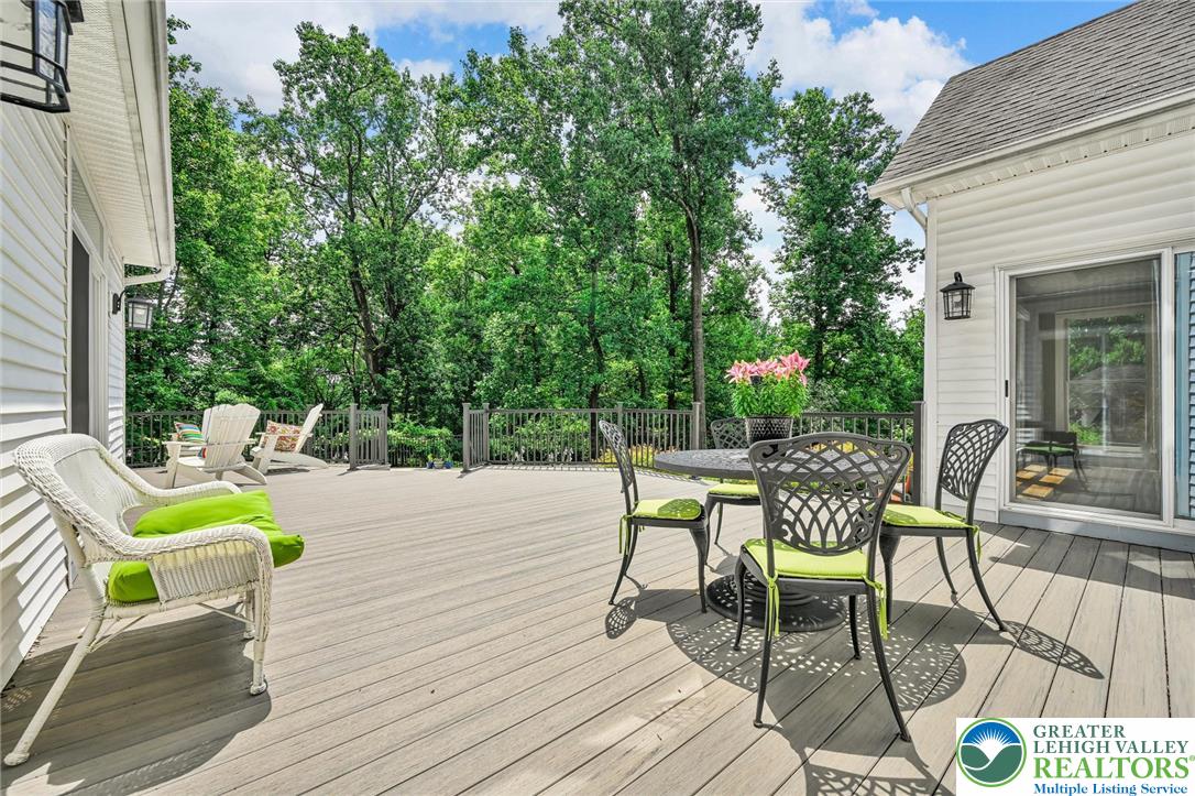 2475 Woodland Hills Court