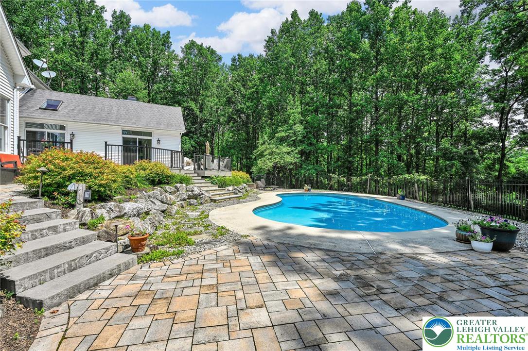 2475 Woodland Hills Court