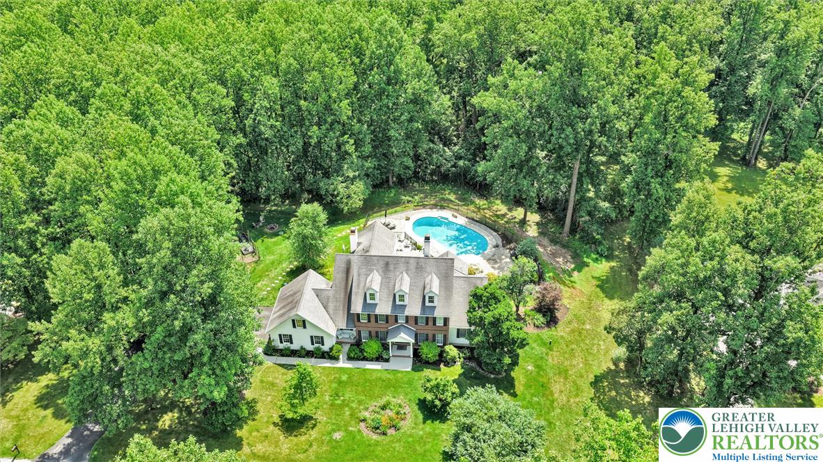 2475 Woodland Hills Court