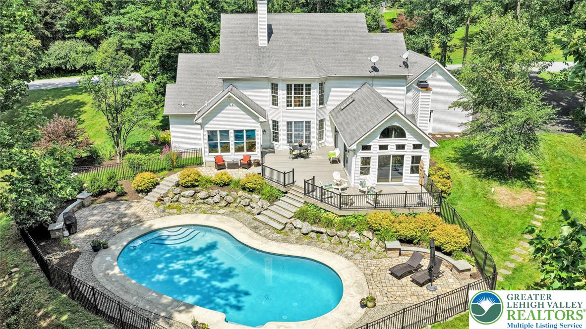 2475 Woodland Hills Court