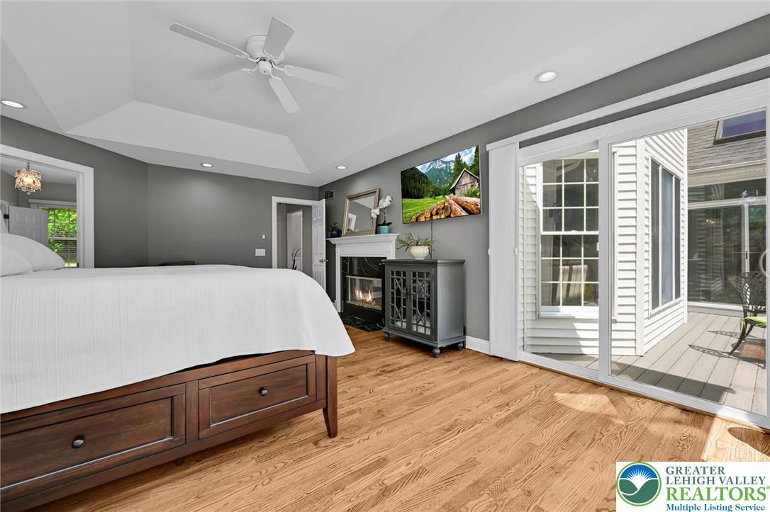 2475 Woodland Hills Court