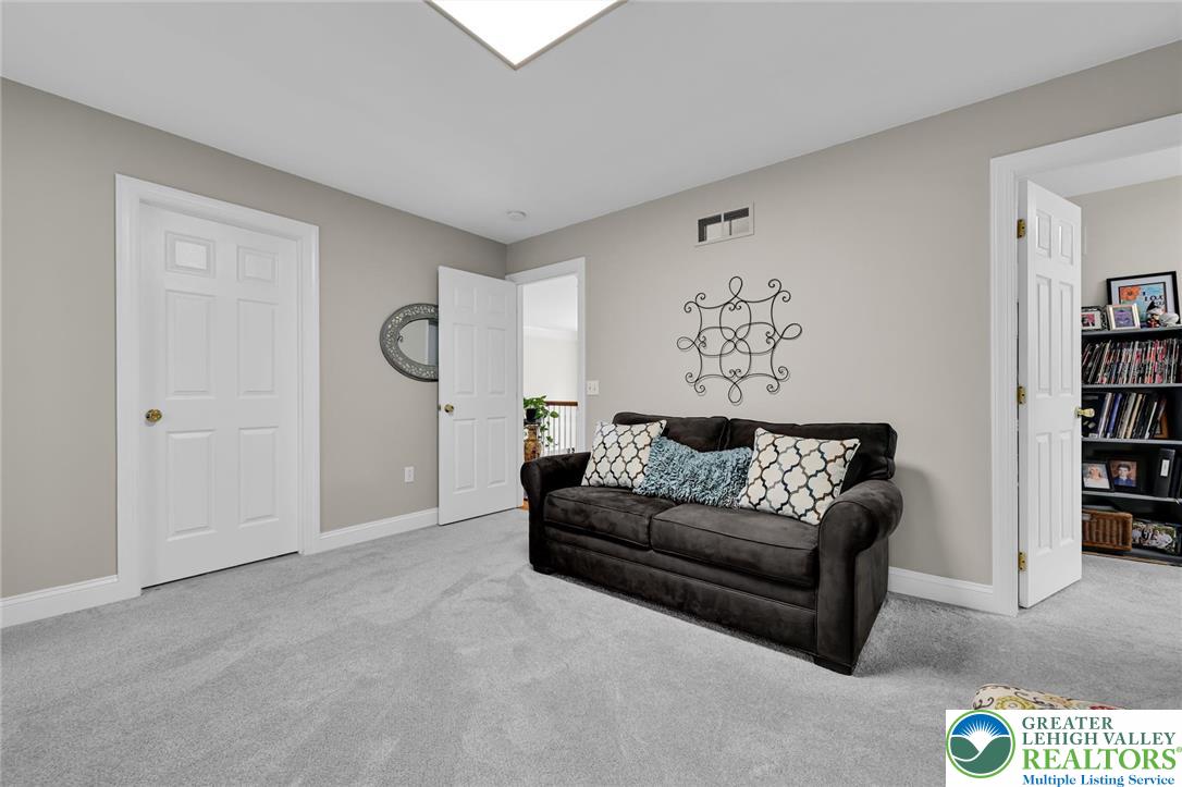 2475 Woodland Hills Court