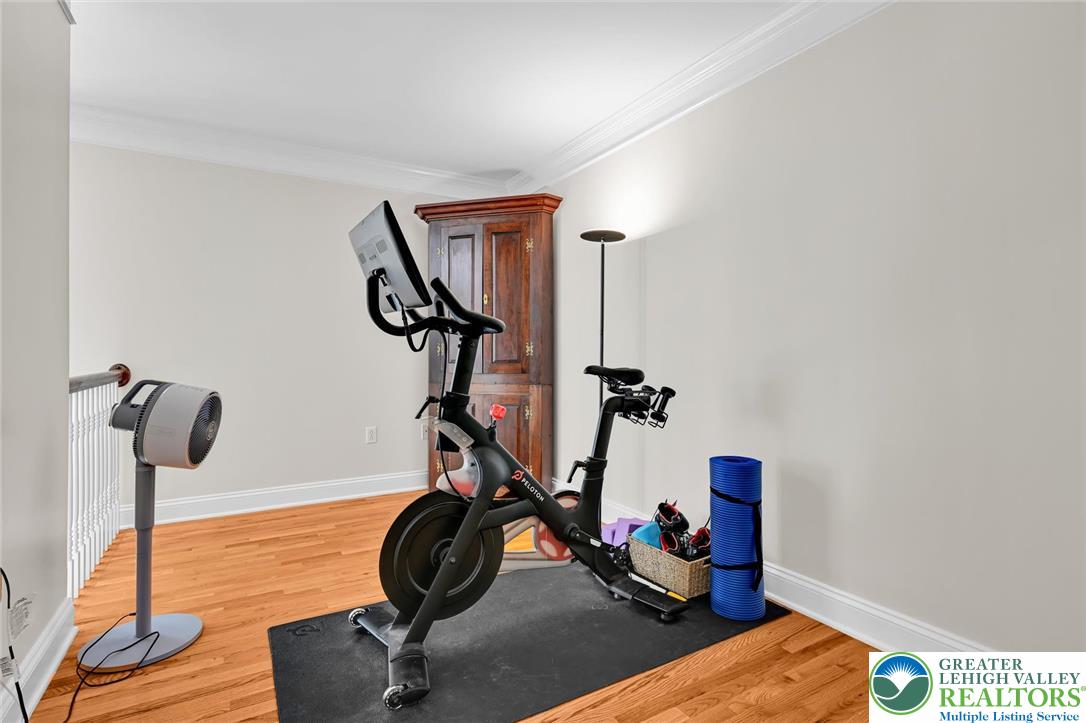 2475 Woodland Hills Court