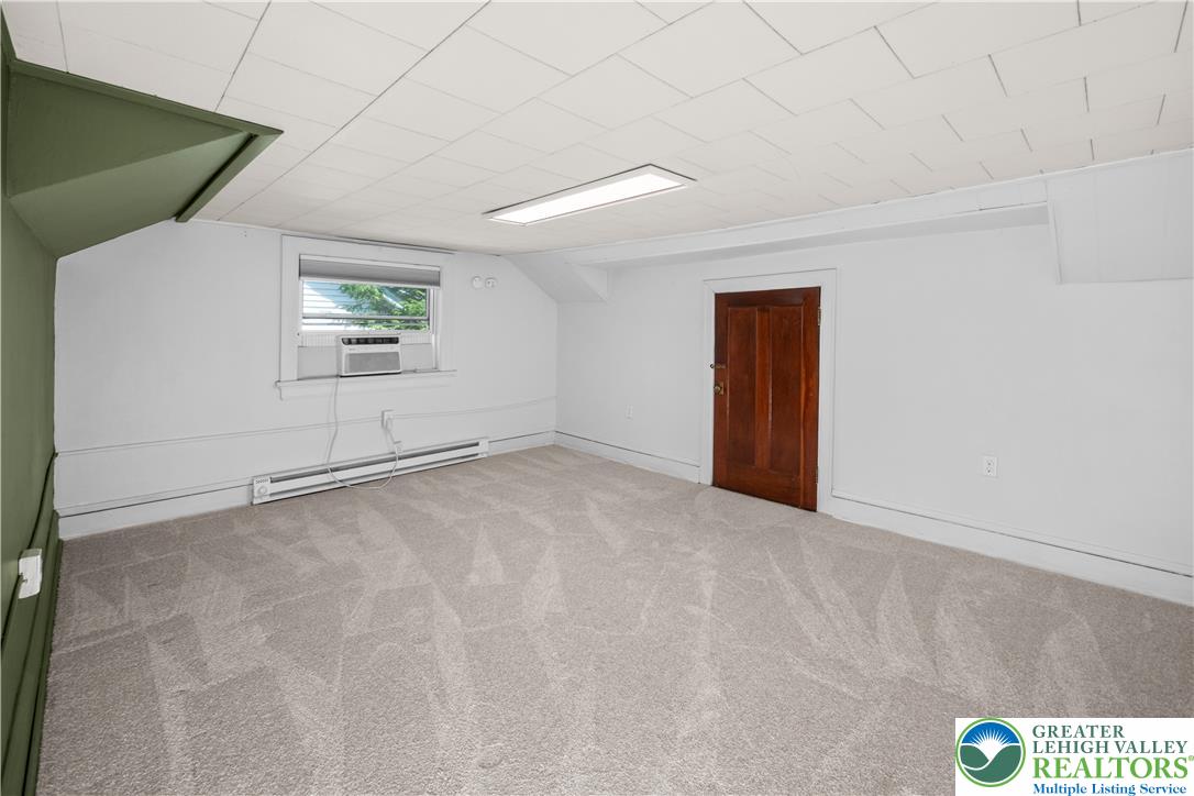 1203 North New Street