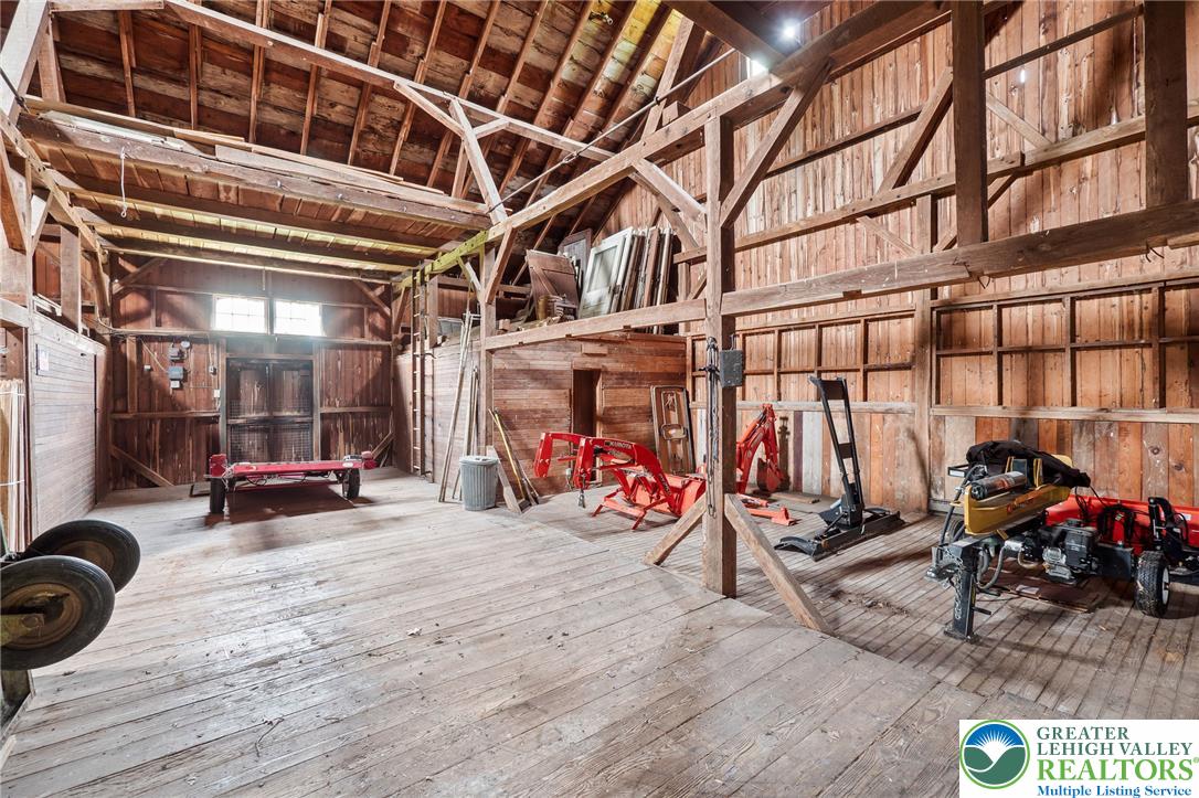 271 Wetzel Road