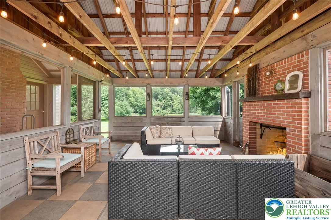 271 Wetzel Road