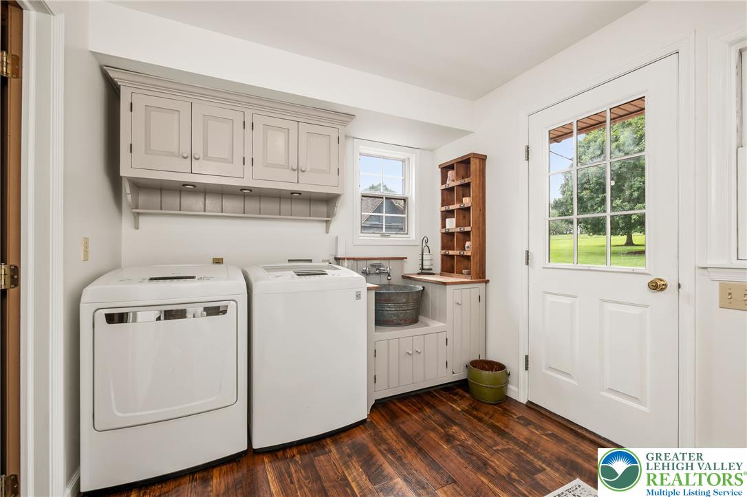 271 Wetzel Road