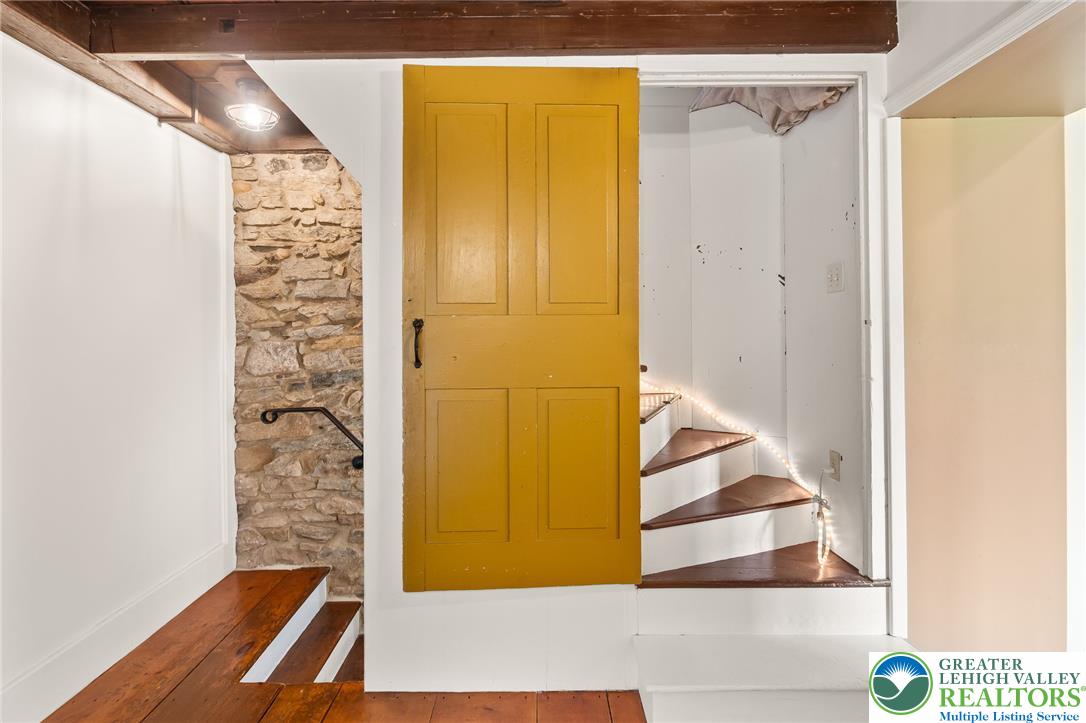 271 Wetzel Road