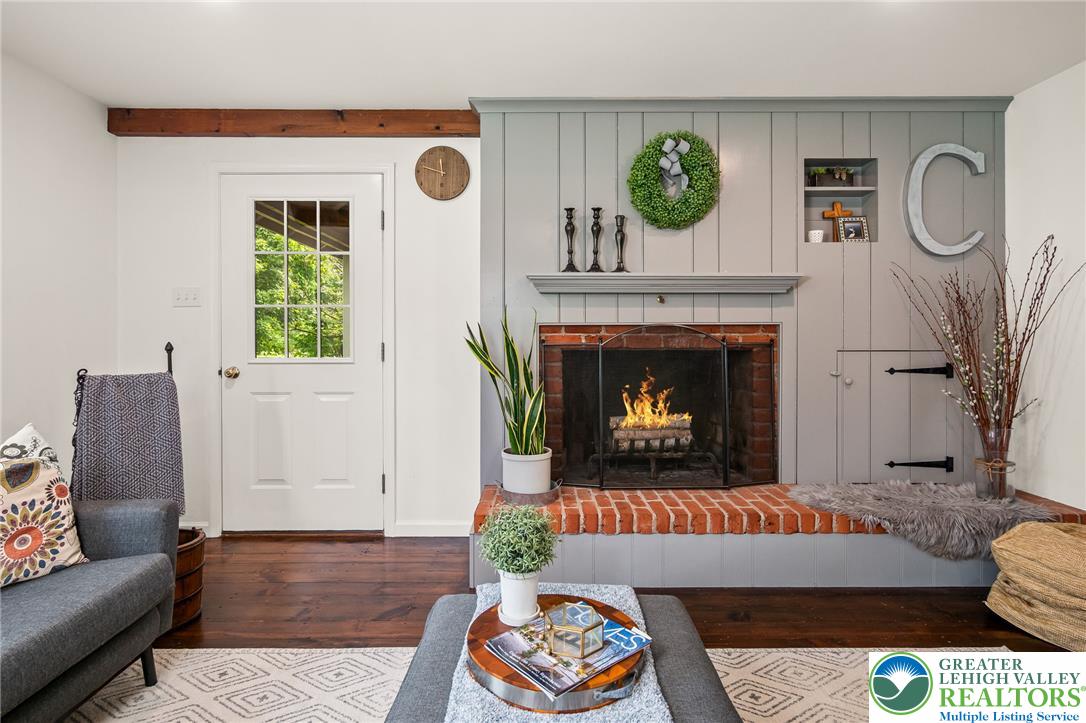 271 Wetzel Road