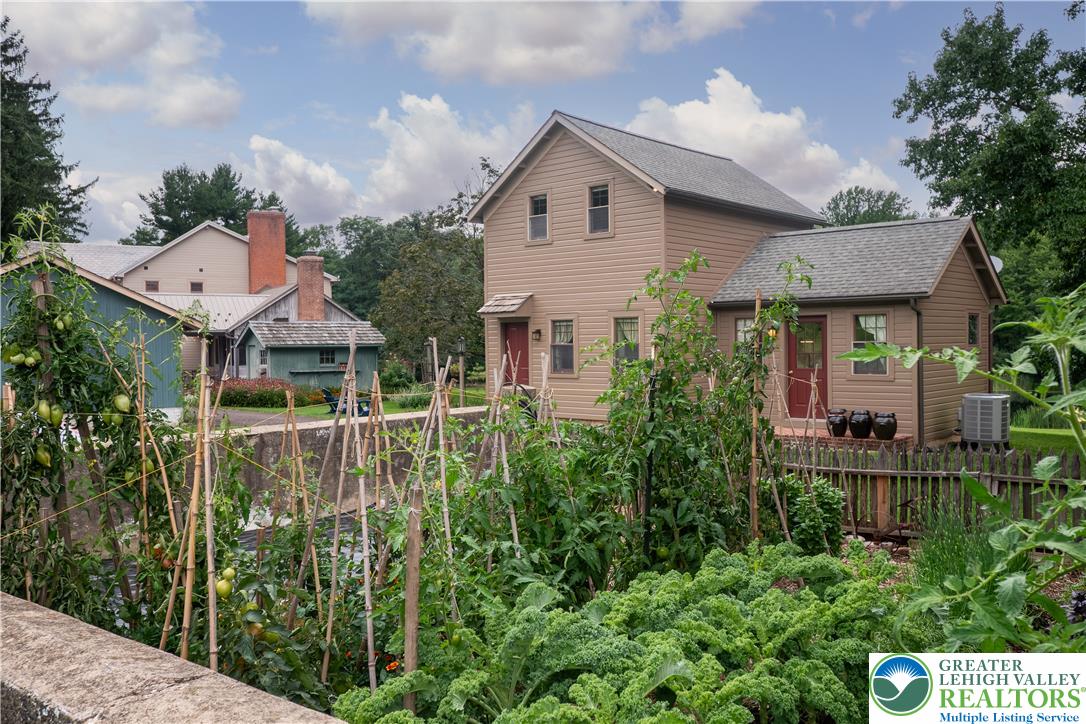 271 Wetzel Road