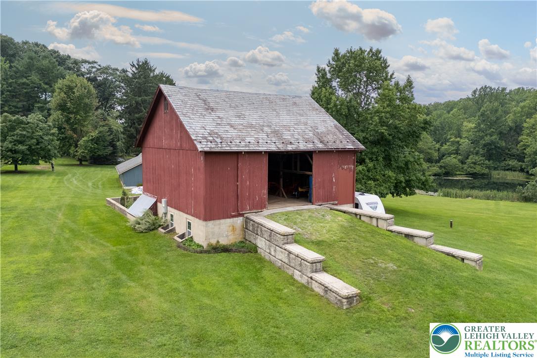 271 Wetzel Road