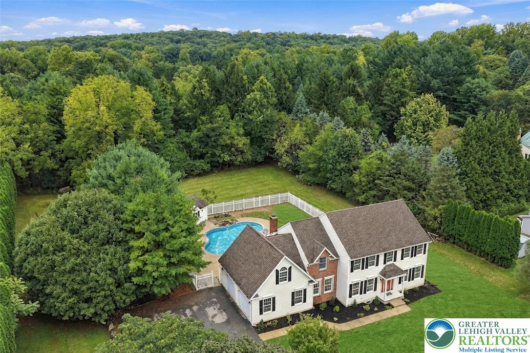 4 Schoolhouse Lane