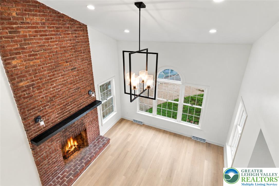 4 Schoolhouse Lane