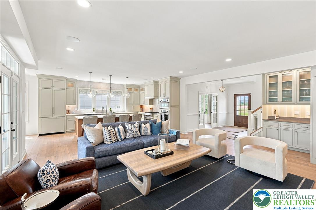 4369 Stonebridge Drive