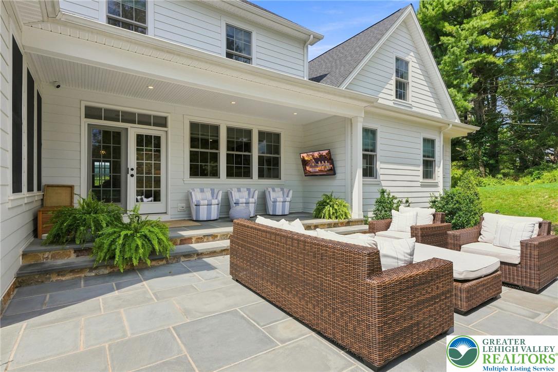 4369 Stonebridge Drive
