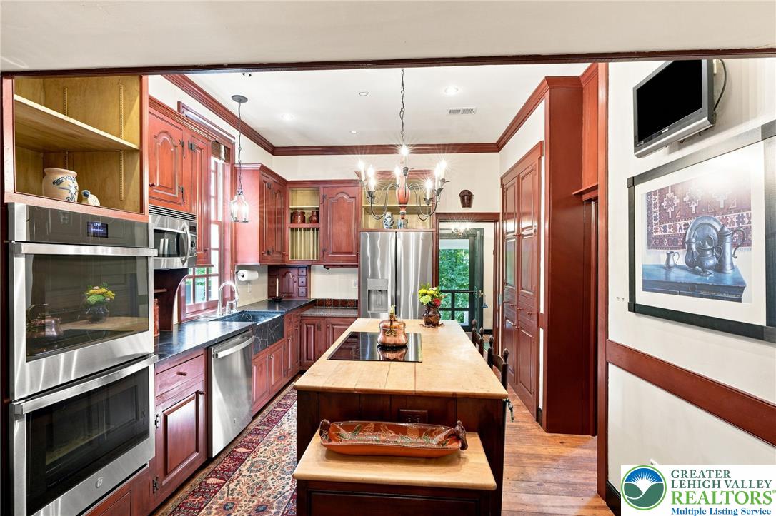1108 South Barbara Drive