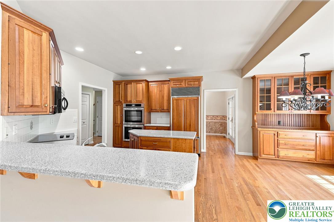 1572 Surrey Road