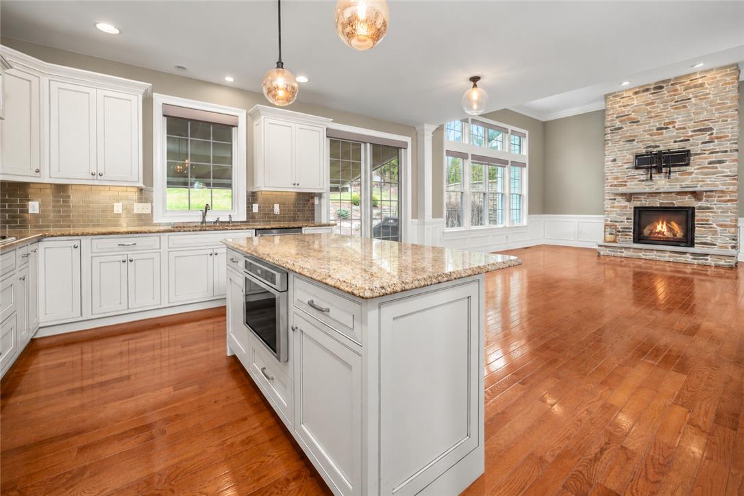 1970 Carriage Knoll Drive