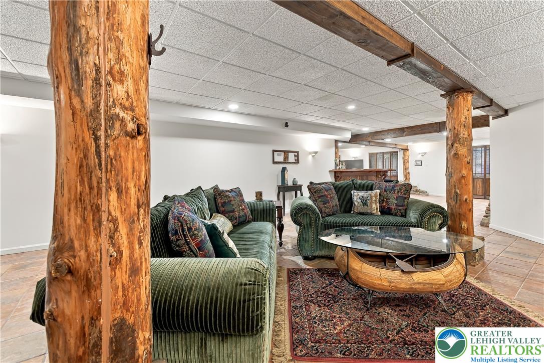 1751 Deer Run Road
