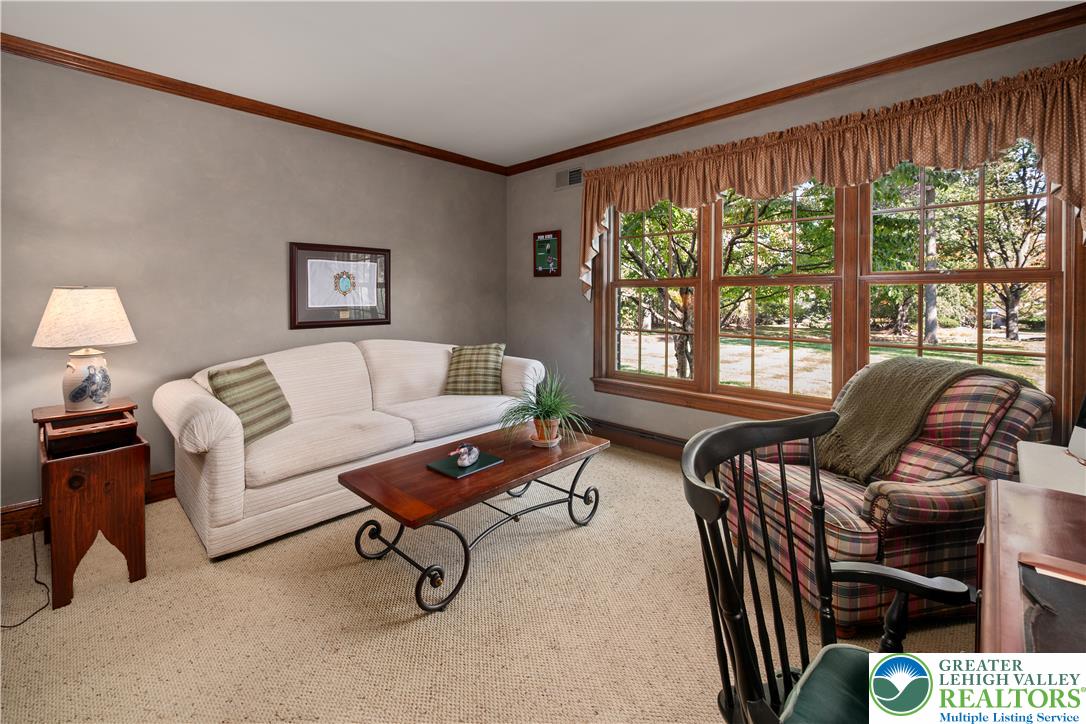 1814 Woodhaven Drive