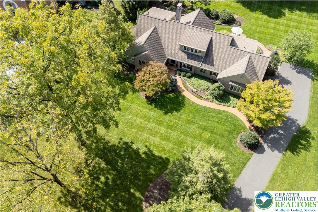 1814 Woodhaven Drive