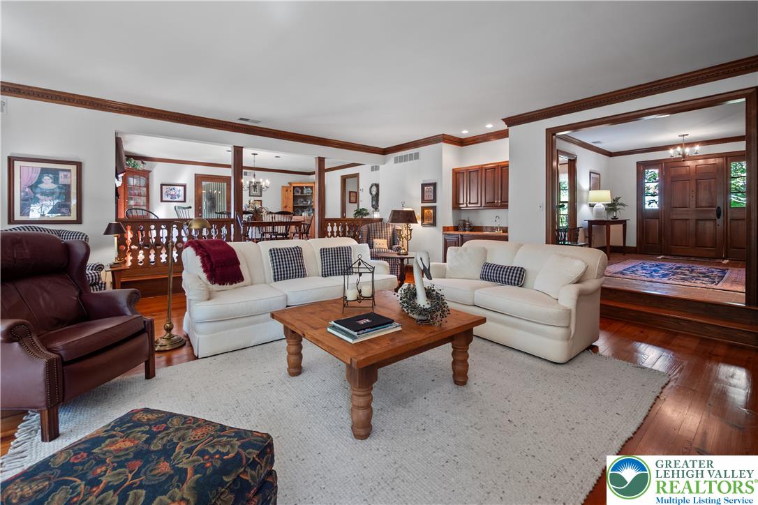 1814 Woodhaven Drive