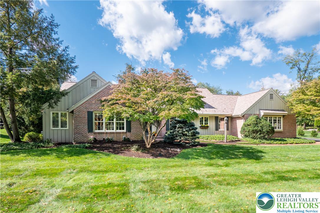 1814 Woodhaven Drive